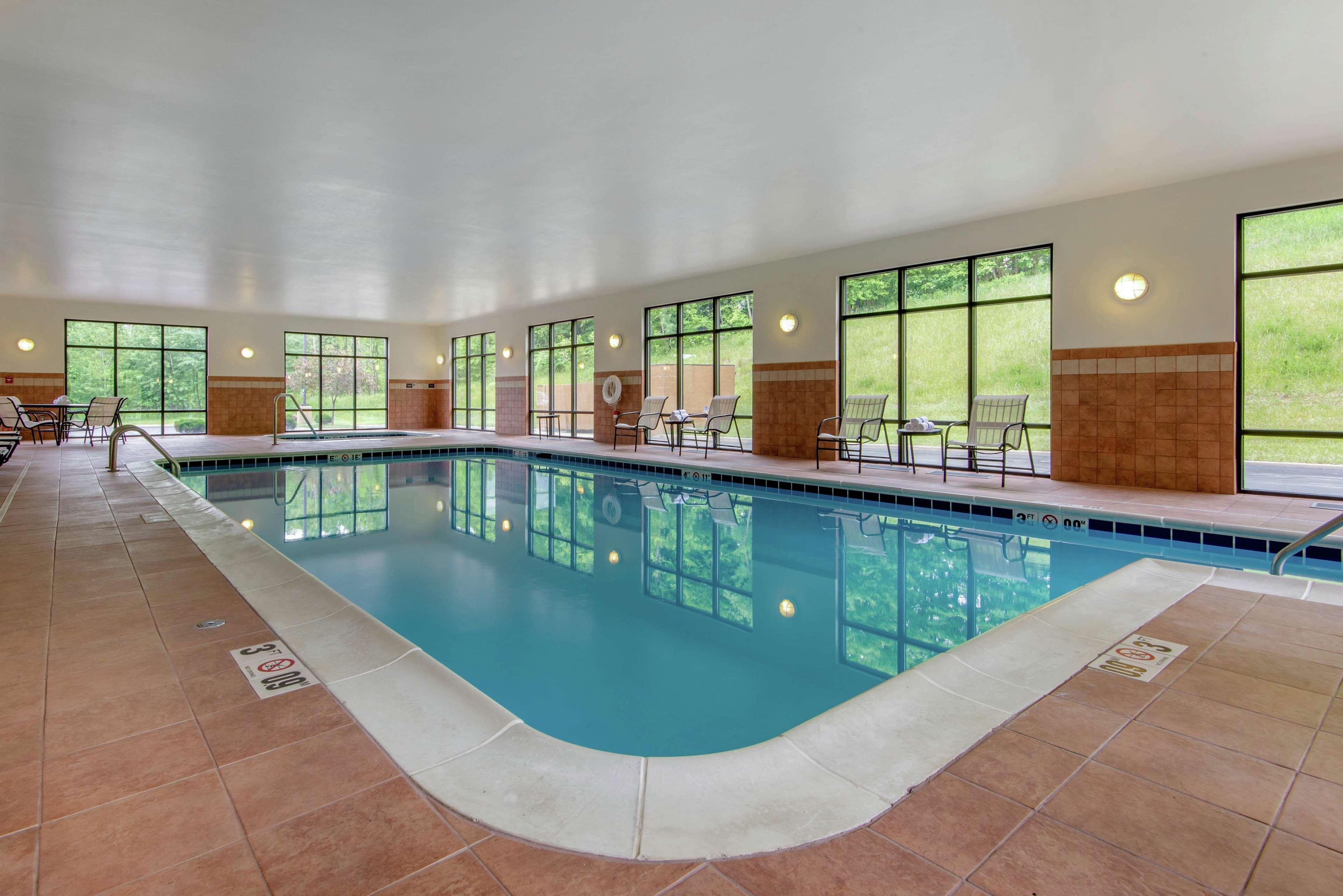 Hampton Inn Meadville Kültér fotó