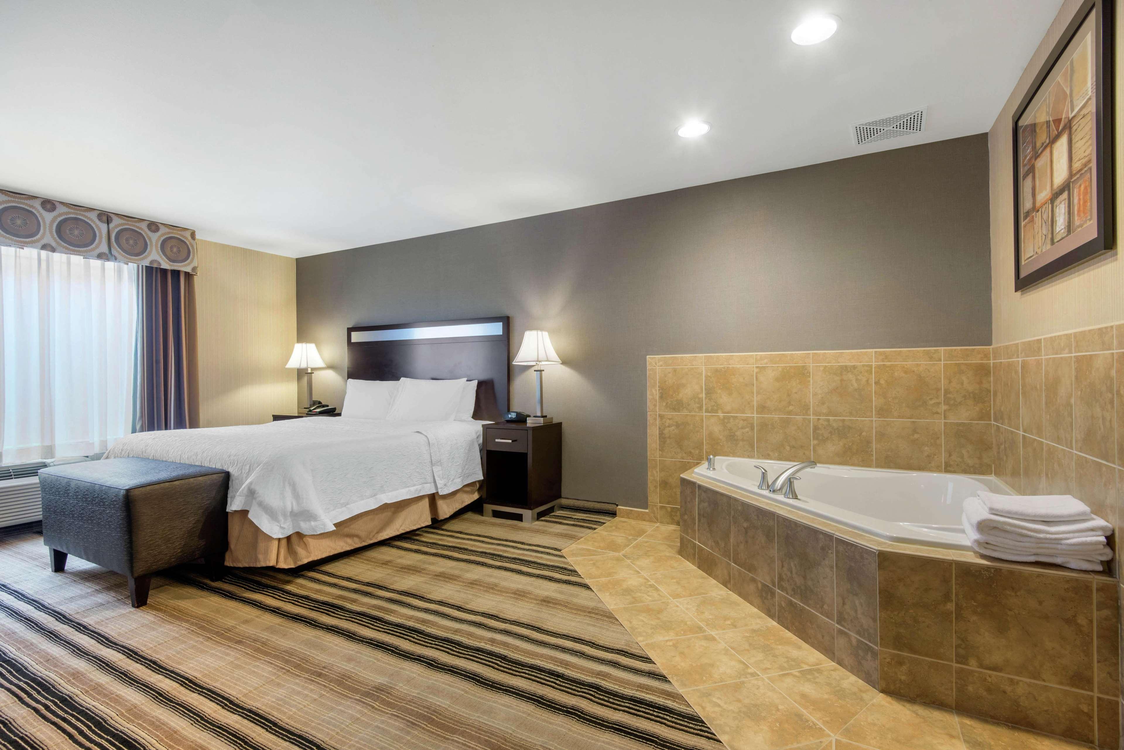 Hampton Inn Meadville Kültér fotó